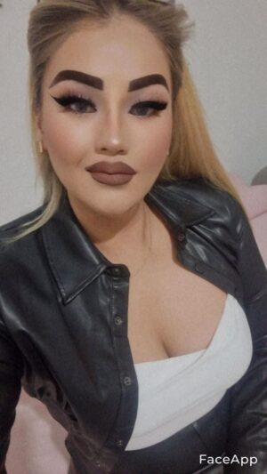 kusadasi-escort-bayan-merve-atesli-bir-geysa-ruhunun-hikayesi